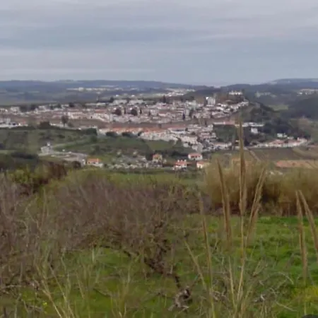 Moradia Com Vista Para O Castelo De Obidos. بيت للعطل *